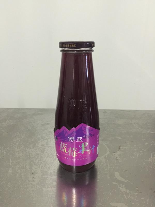 蓝莓果汁瓶装